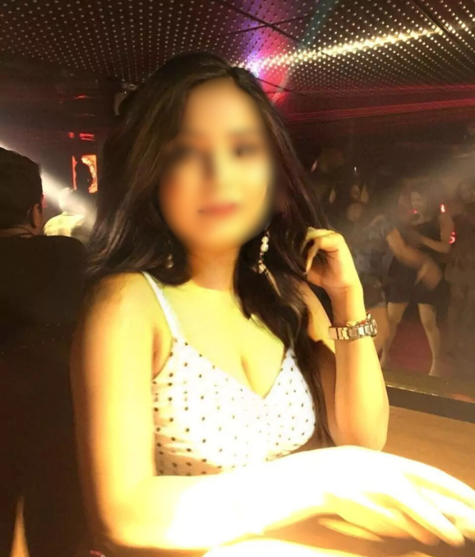 hot girl near kanadia road